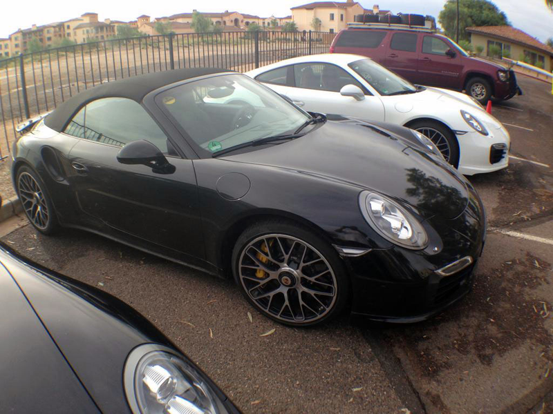 Illustration for article titled Two Porsche 918 Spyders Are In Arizona Right Now